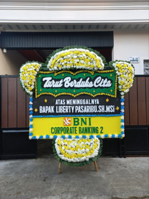 Papan Bunga Duka di Mayong