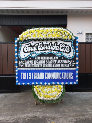 Papan Bunga Duka di Mayong